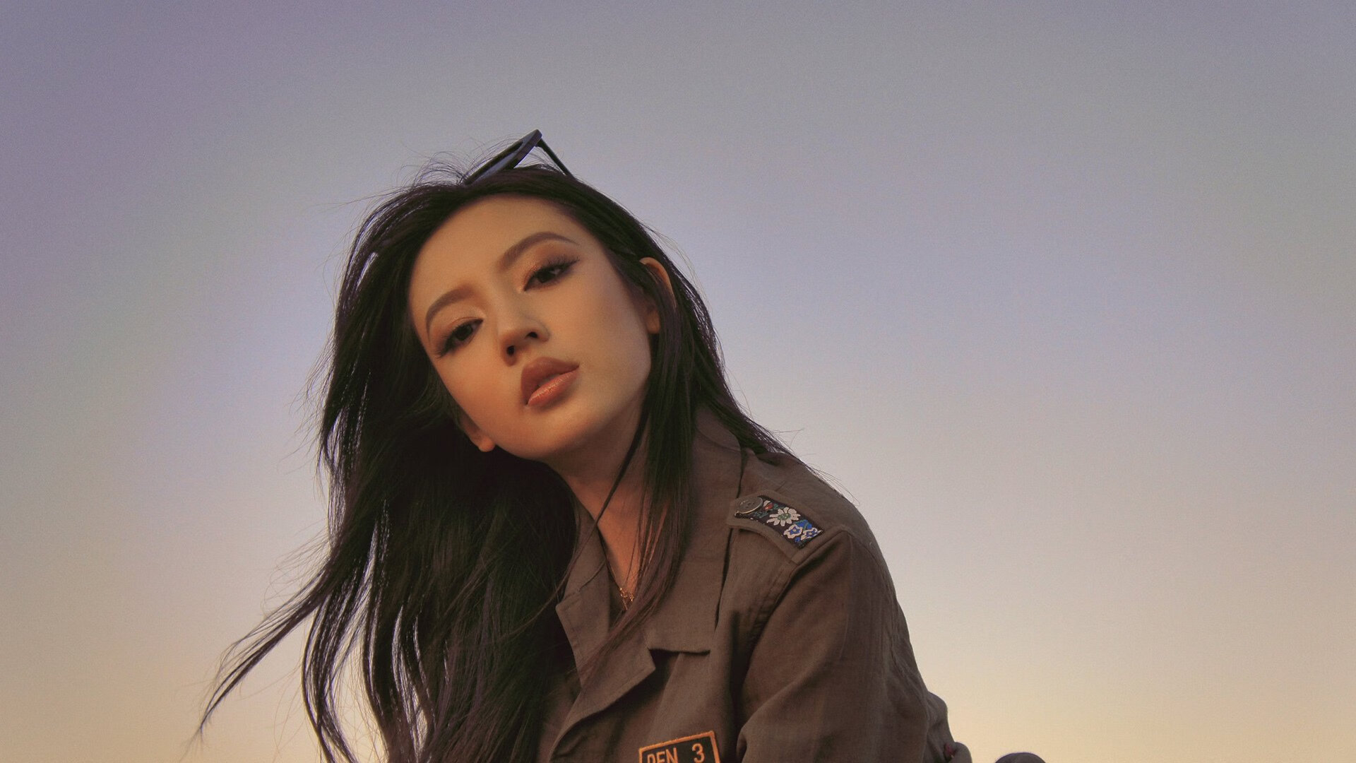 爱游戏娱乐-亚历克斯·格林伍德为袋鼠队带来稳固后防，展现铁血防守，亚历克斯-格林伍德