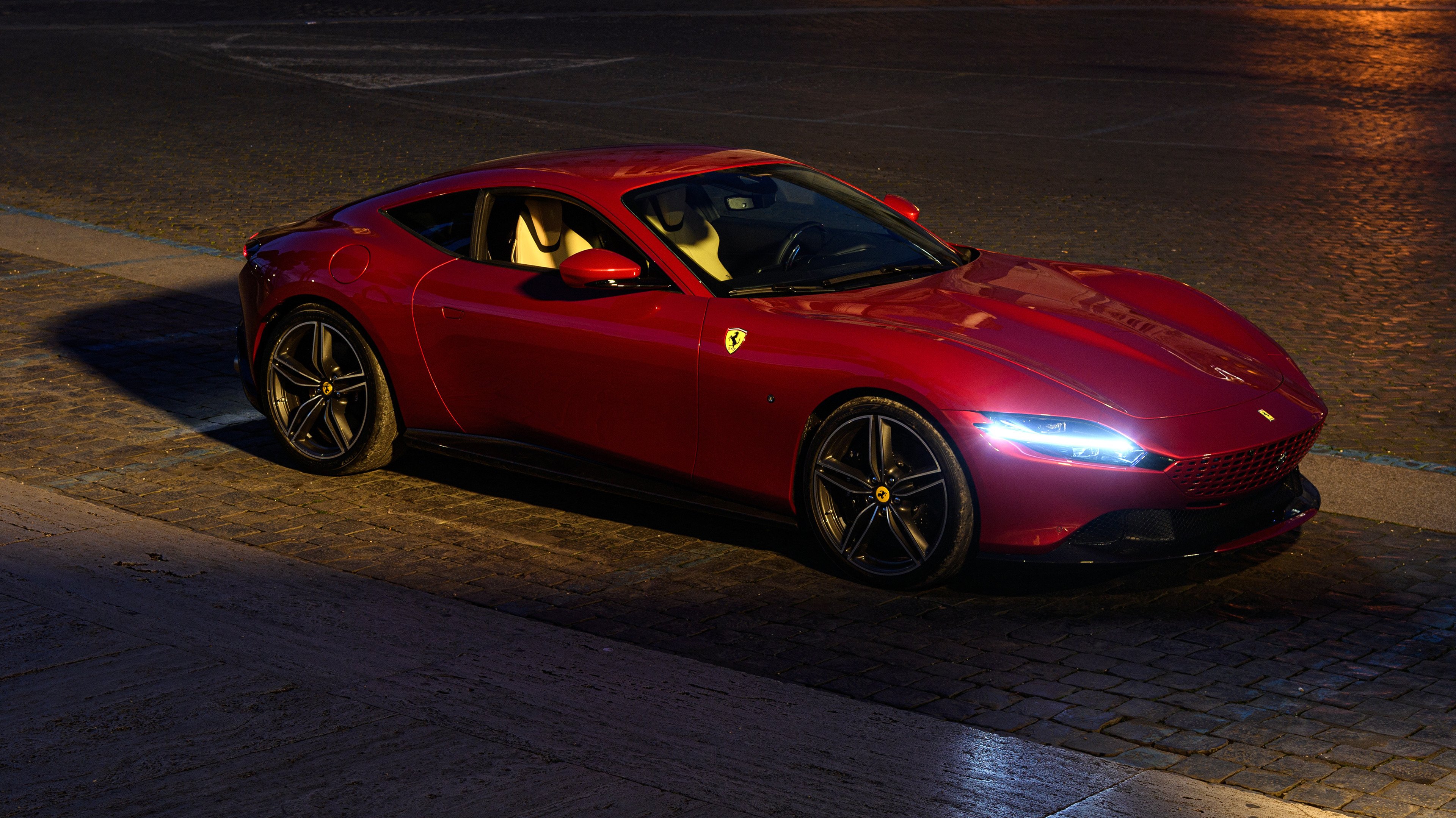 亚历克斯·格林伍德为袋鼠队带来稳固后防，展现铁血防守，亚历克斯-格林伍德