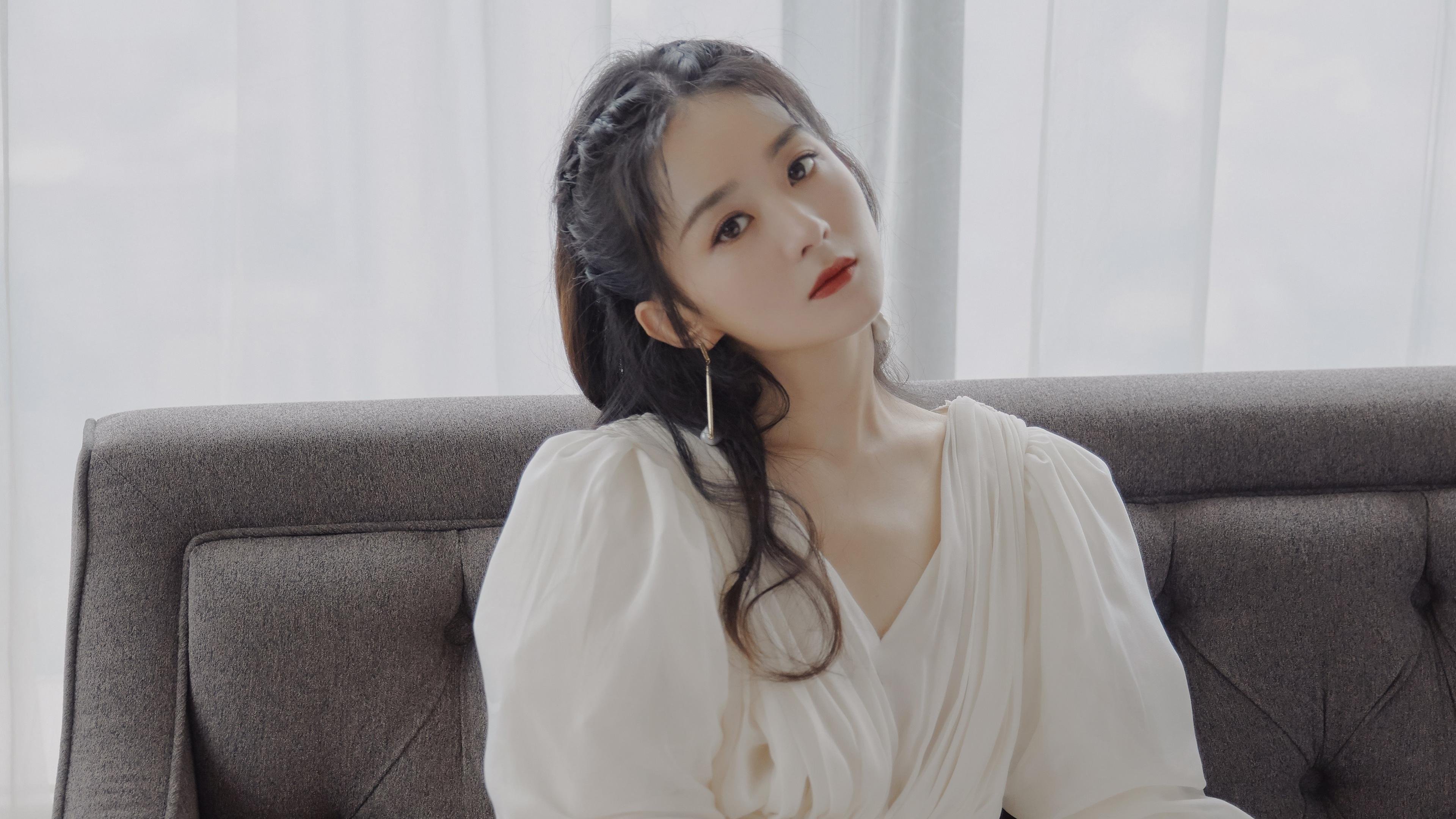 基：全黑队的“防守大师”，每次关键防守都展现出无与伦比的技术