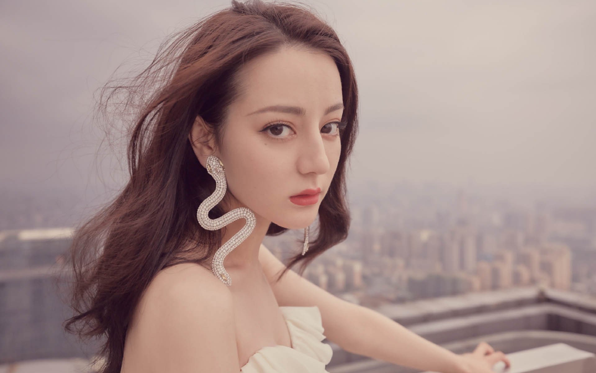 谷爱凌在比赛中展示空中控板能力,谷爱凌cctv