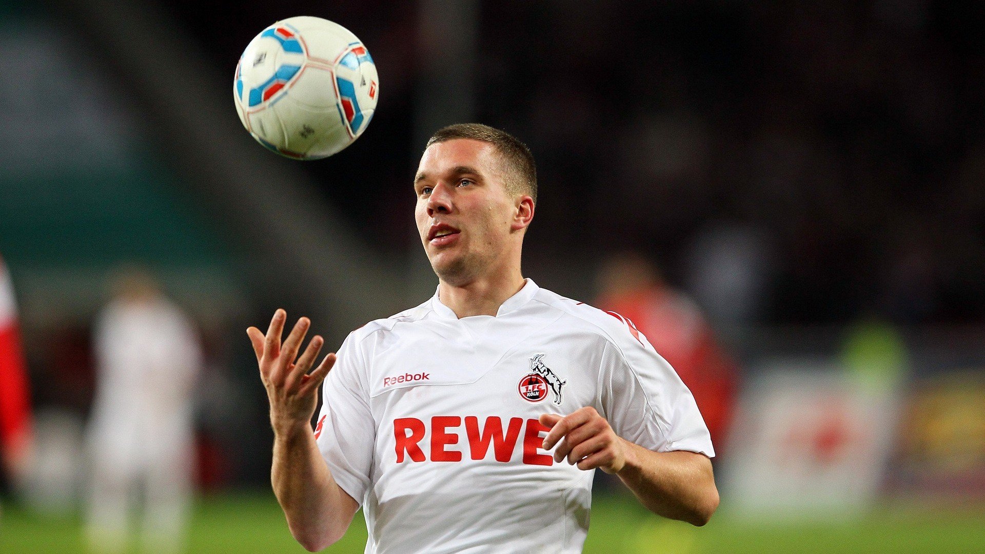 “青训+产业融合”赢得行业未来新蓝天，行业布局日臻完善