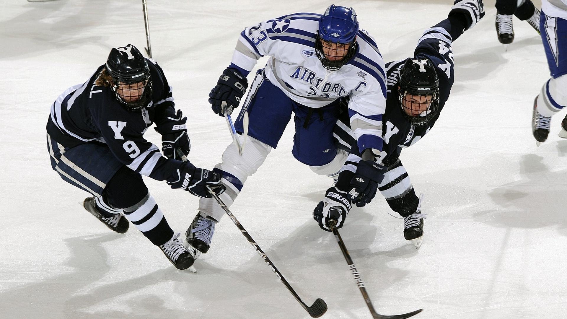 爱游戏 电竞-特色山地自行车夜骑，感受不同的运动氛围，自行车夜景