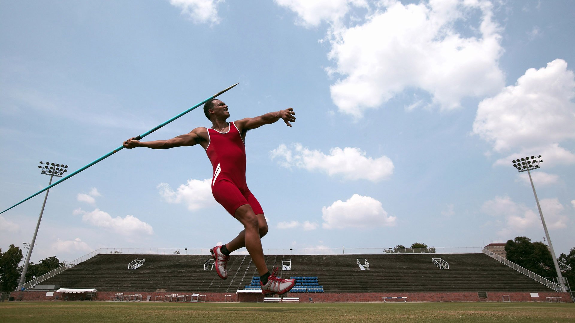 特色足球文化产业园在全国多地落地，打造城市新名片，探寻足球城的底蕴