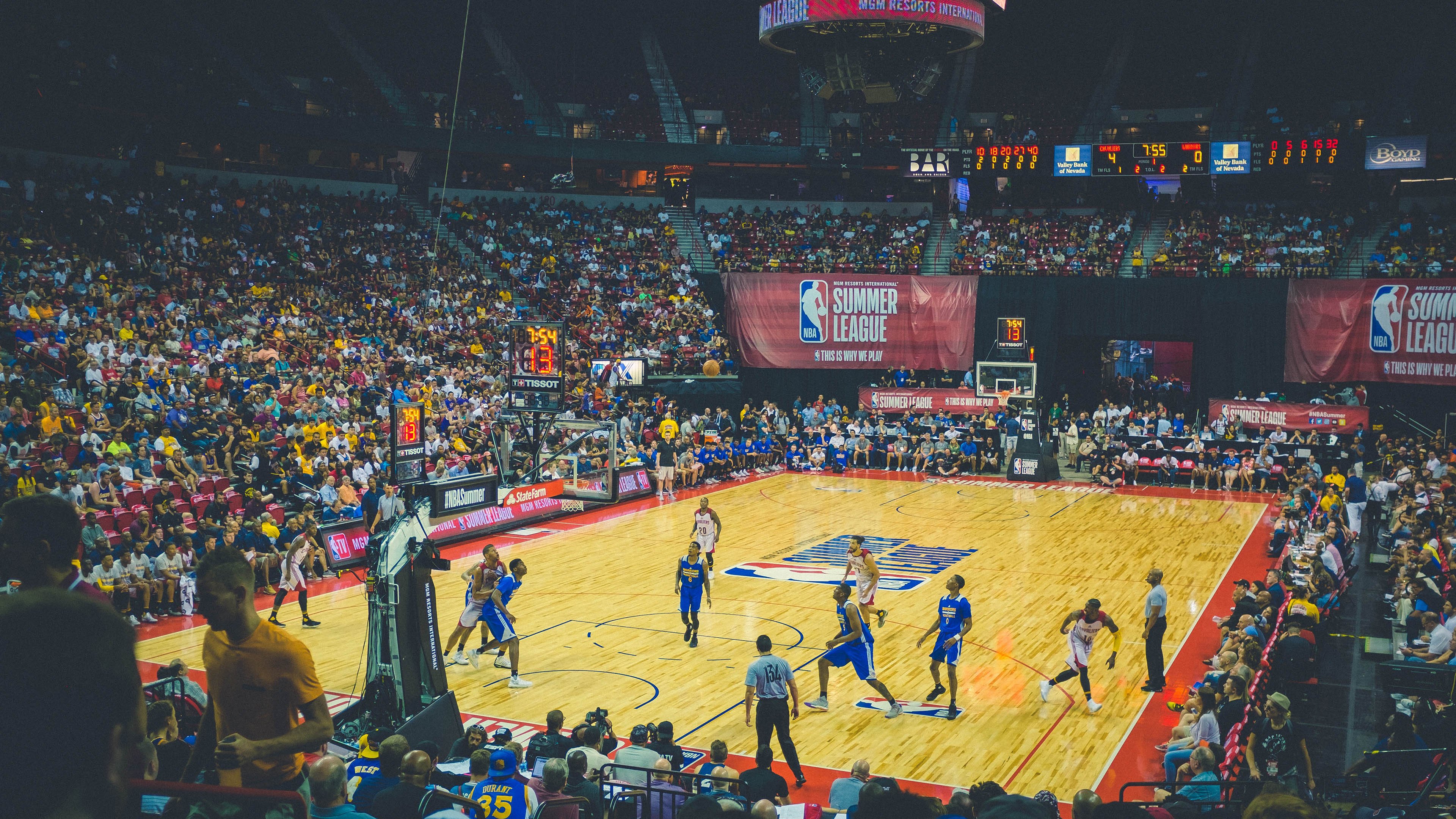 电竞W系列赛，虚拟对决激发新一代激情，vr电竞比赛视频